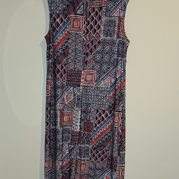 Blue and Red Sleeveless Crew Neck Maxi Dress - Picture 5 of 6